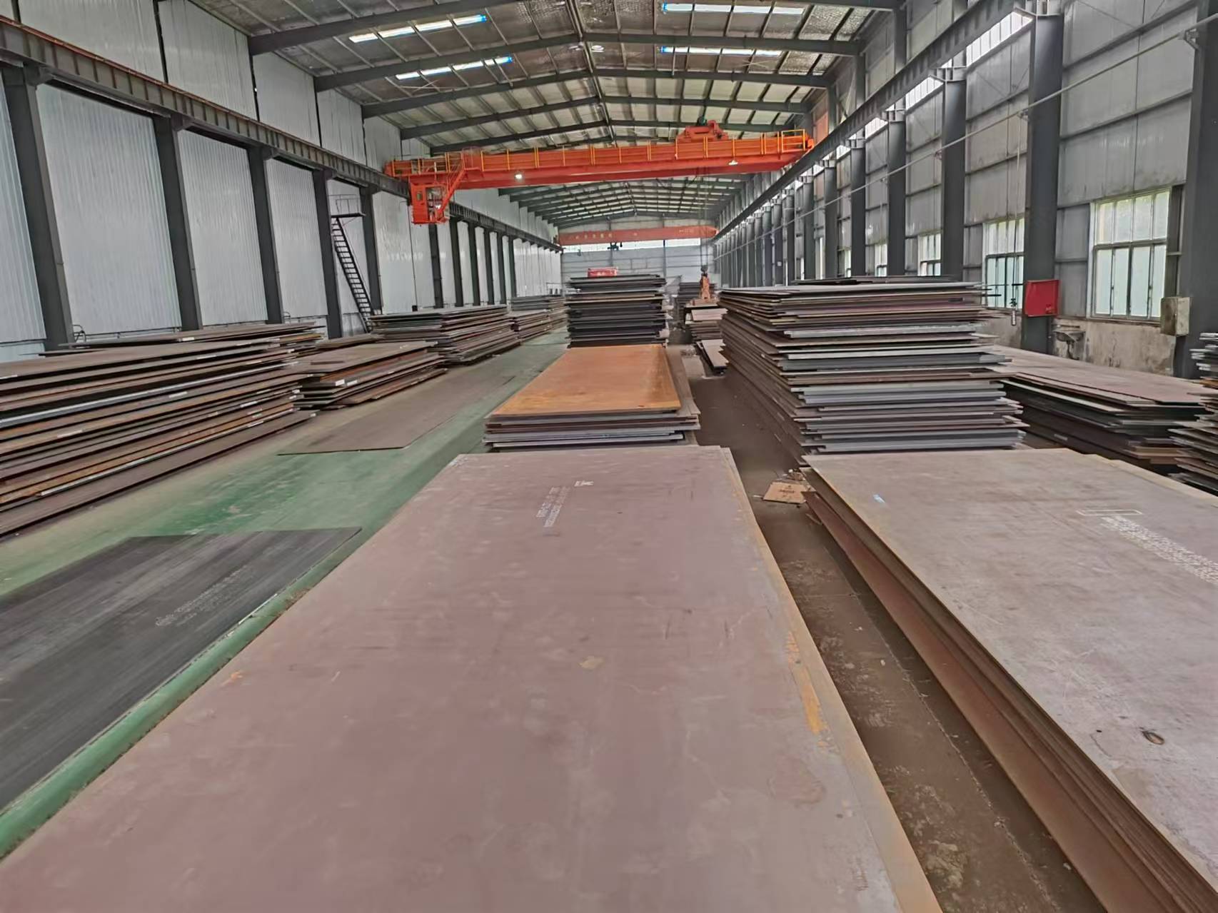 mn13高錳耐磨鋼板現(xiàn)貨供應(yīng)|抗沖擊硬化 礦山/建材專(zhuān)用 支持切割加工_